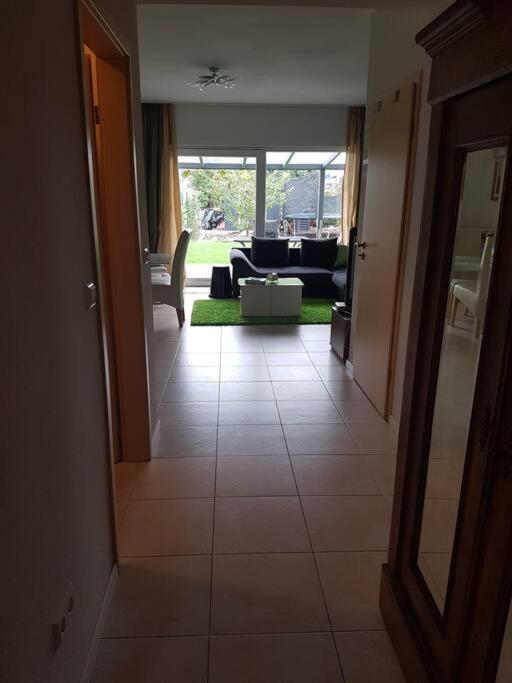 Ebenerdig Mit Terrasse & Garten, Wlan & Parkplatz! Self Check-In & Check-Out! Schwedenofen! Appartement Auggen Buitenkant foto