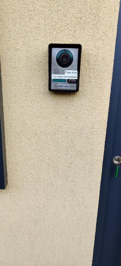 Ebenerdig Mit Terrasse & Garten, Wlan & Parkplatz! Self Check-In & Check-Out! Schwedenofen! Appartement Auggen Buitenkant foto